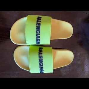 Balenciaga pool slides